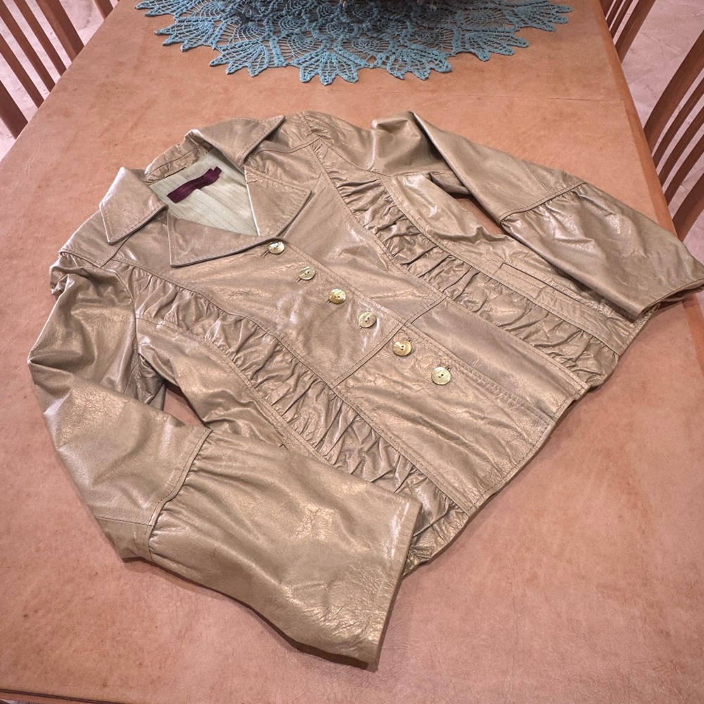 Price Drop: Vintage Metallic pale green fully-lined Leather PASHA VENETO size M
